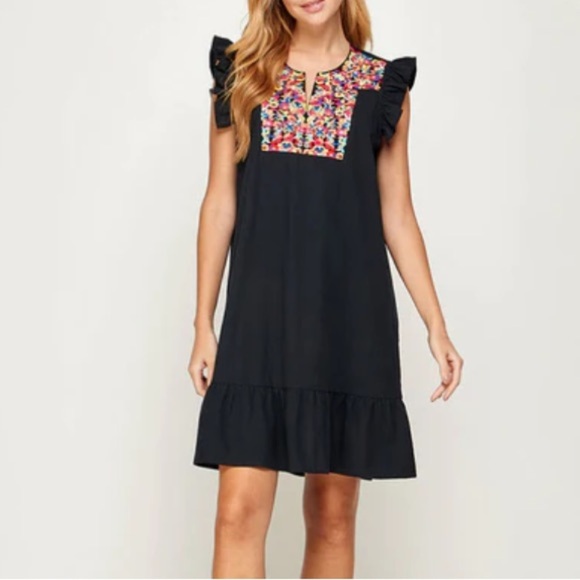 Floral Embroidered Pom Pom Sleeve Shift Dress NEW! - Picture 12 of 12